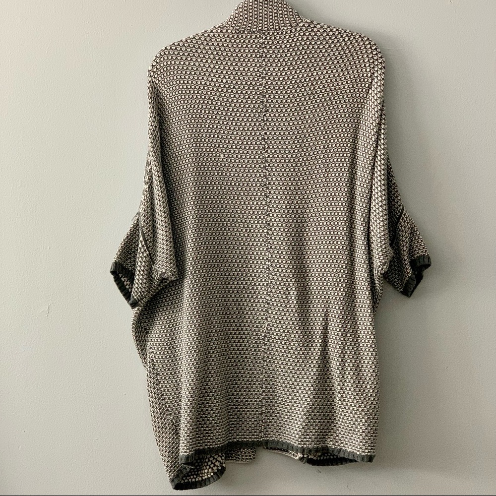 Splendid Oversized Sweater - Picture 5 of 6